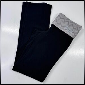 Victoria's Secret pink yoga pants flare y2k vintage leggings medium bling logo